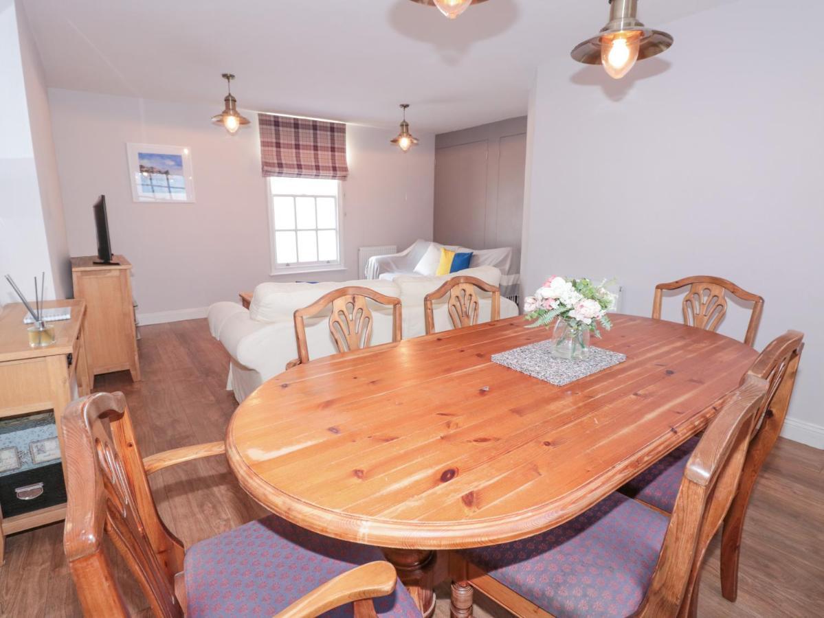 Upper 3 Lägenhet Dartmouth Exteriör bild
